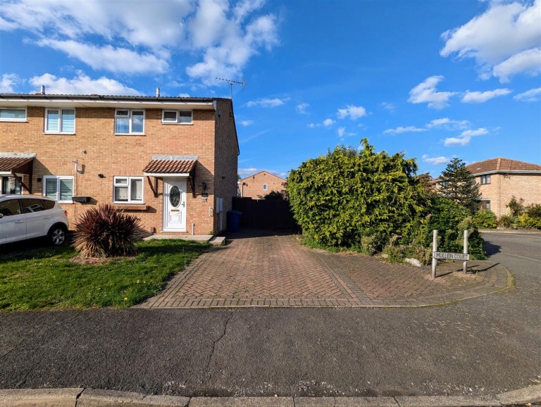 Mullein Court, Grays