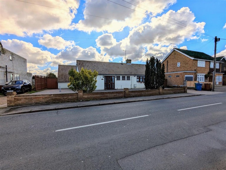 View Full Details for High Road, North Stifford